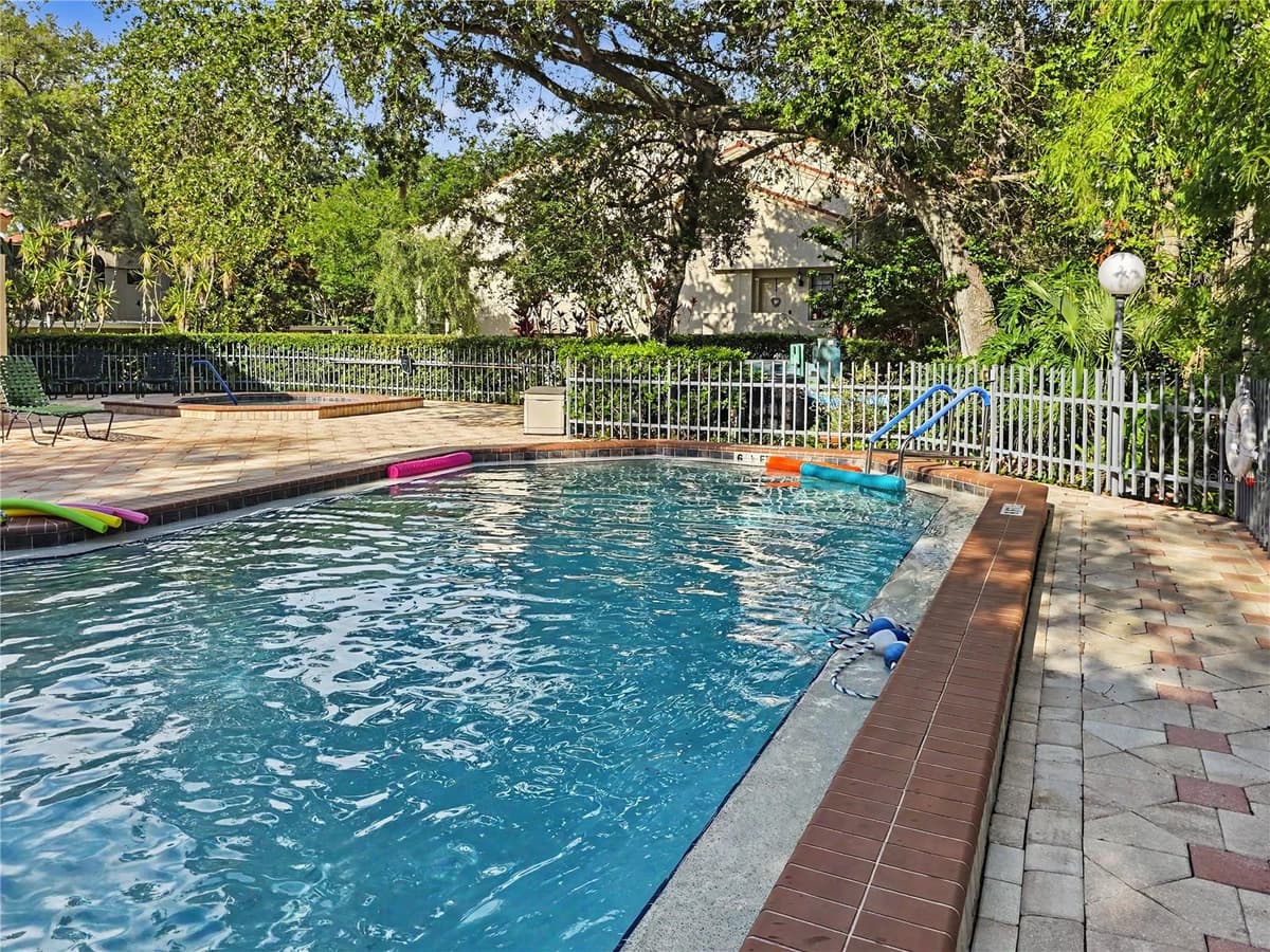 247 LOS PRADOS DRIVE — photo 26 of 29