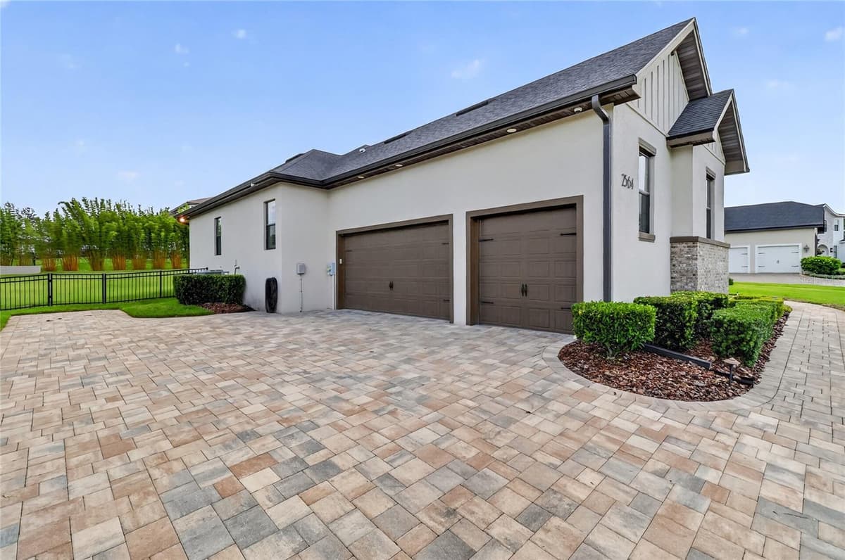 2564 DELPHI WOODS CIRCLE — photo 6 of 63