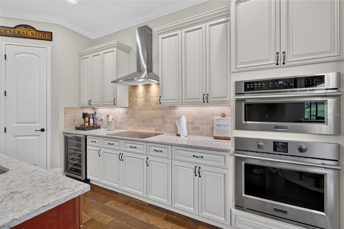 2564 DELPHI WOODS CIRCLE — photo 33 of 63