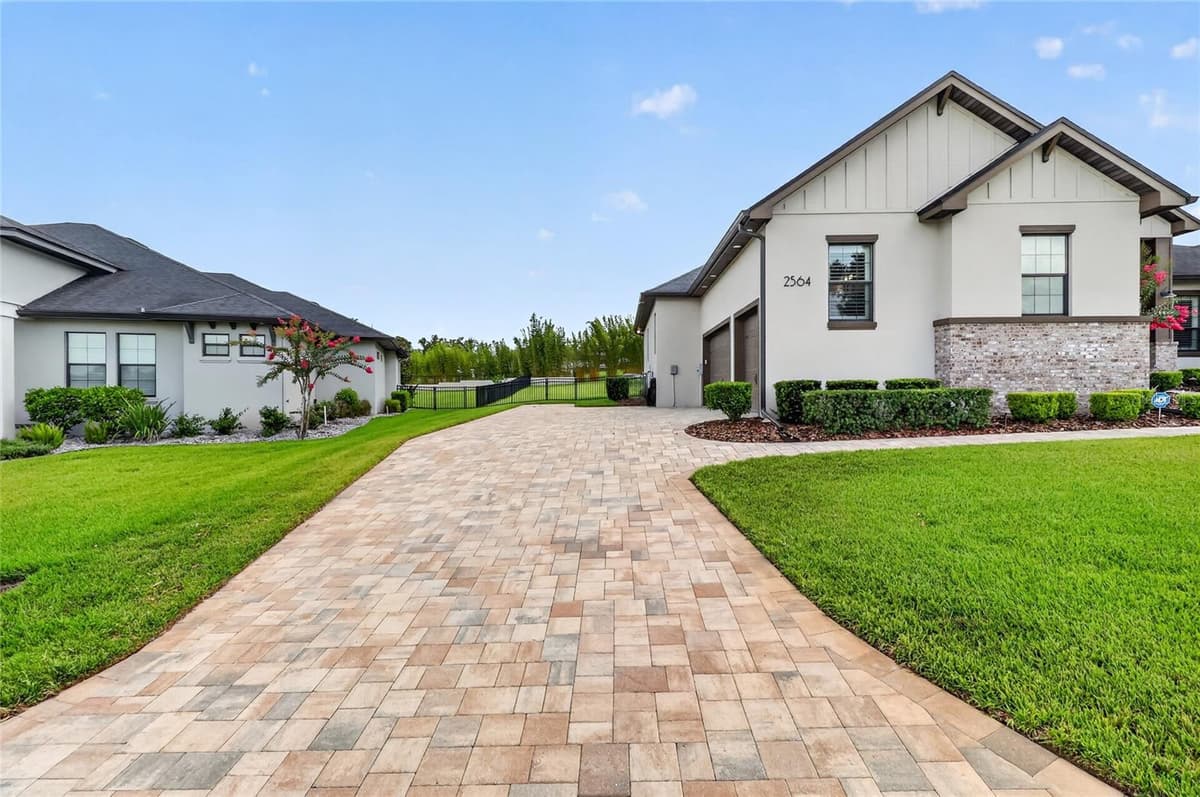 2564 DELPHI WOODS CIRCLE — photo 5 of 63