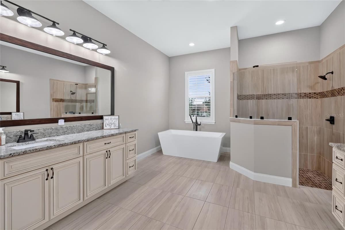 2564 DELPHI WOODS CIRCLE — photo 43 of 63