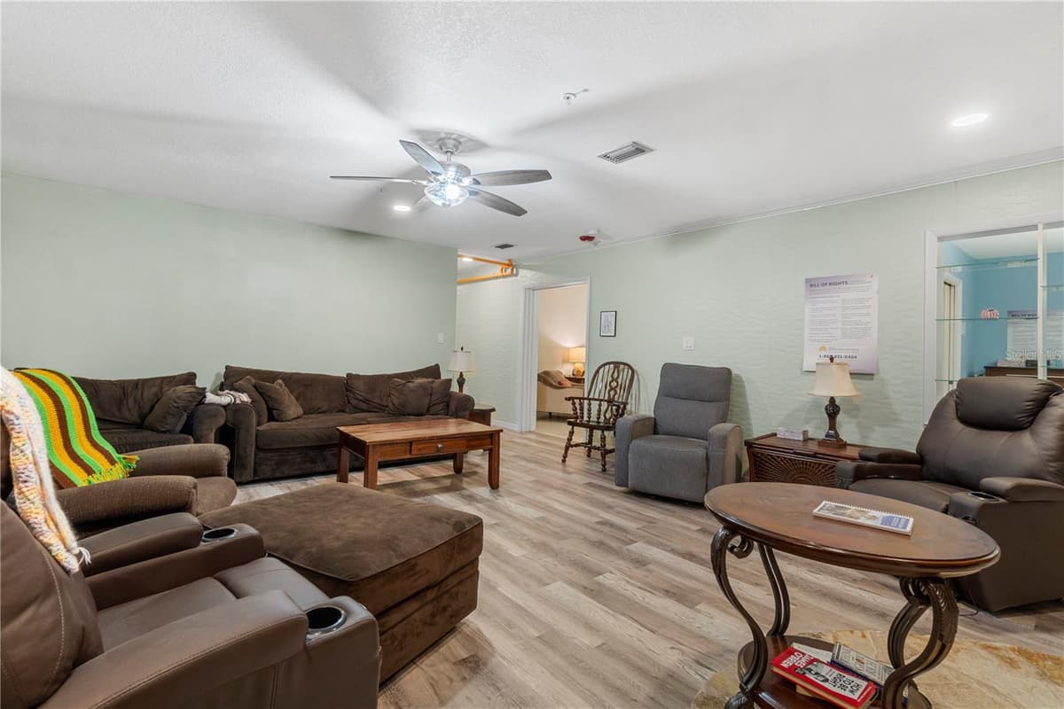 207 WHEELER ROAD — photo 7 of 38