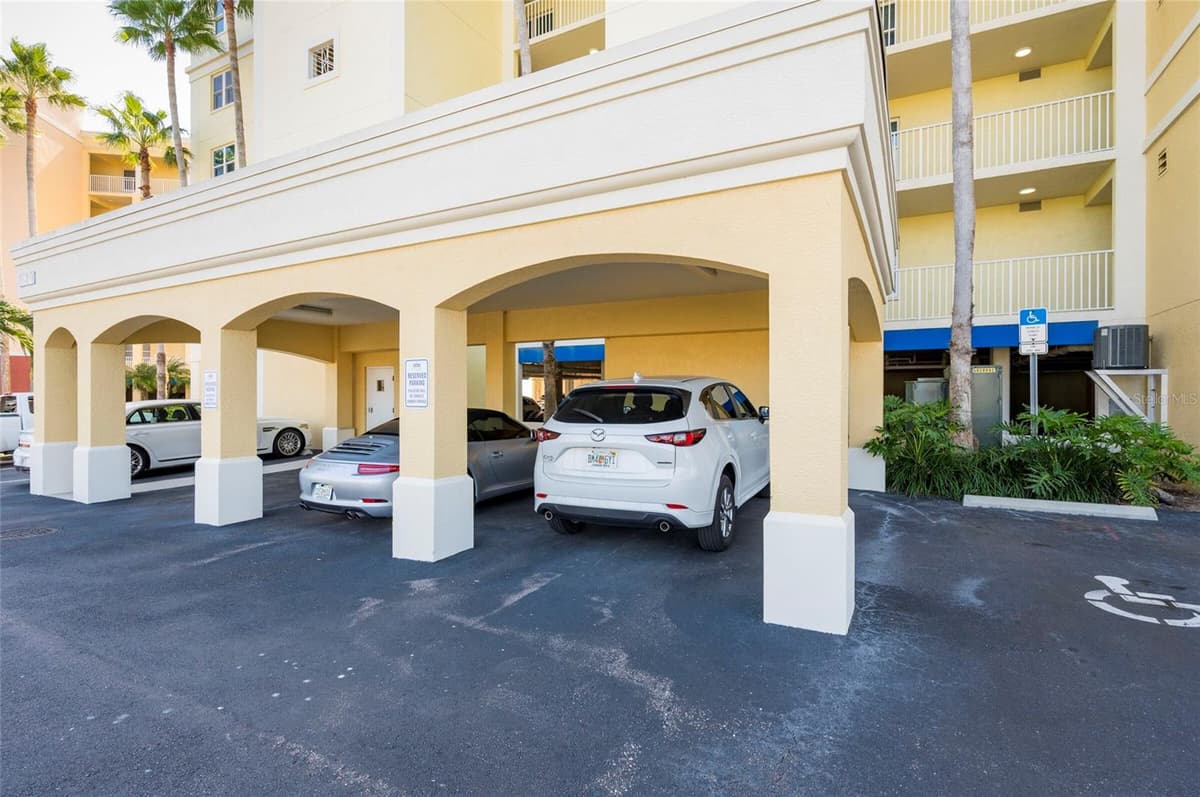16750 GULF BOULEVARD — photo 36 of 57