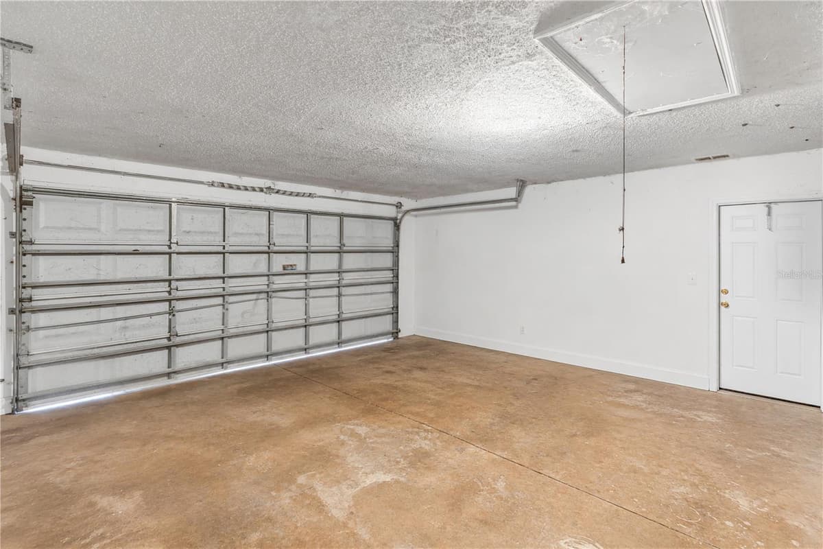 1005 WHISPRING CREEK WAY — photo 41 of 42
