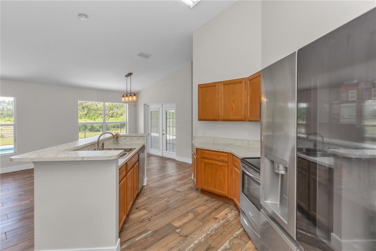 1005 WHISPRING CREEK WAY — photo 5 of 42