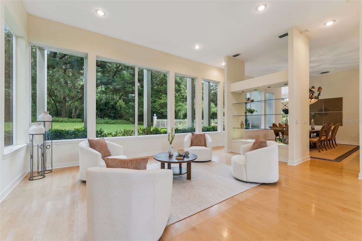 632 CLUB CIRCLE — photo 12 of 49
