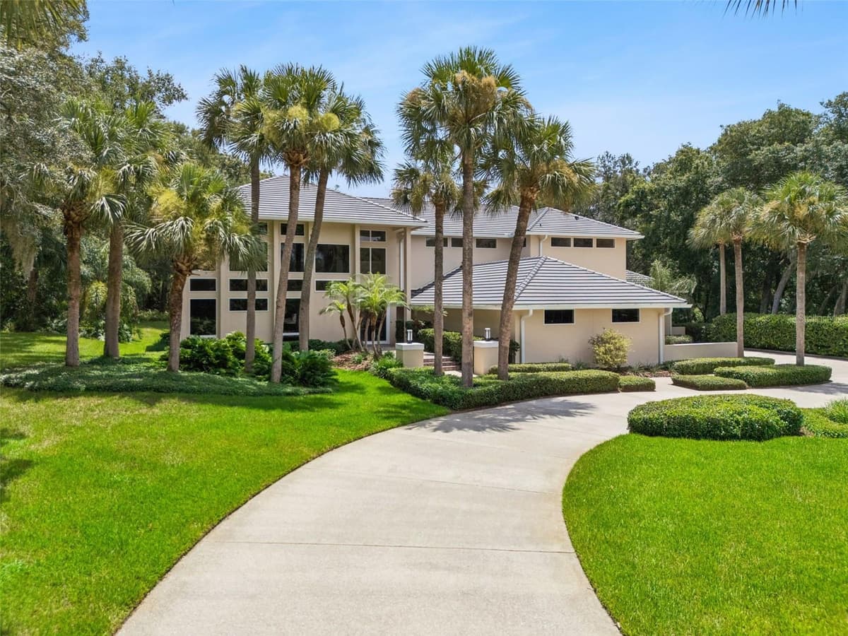 632 CLUB CIRCLE — photo 1 of 49