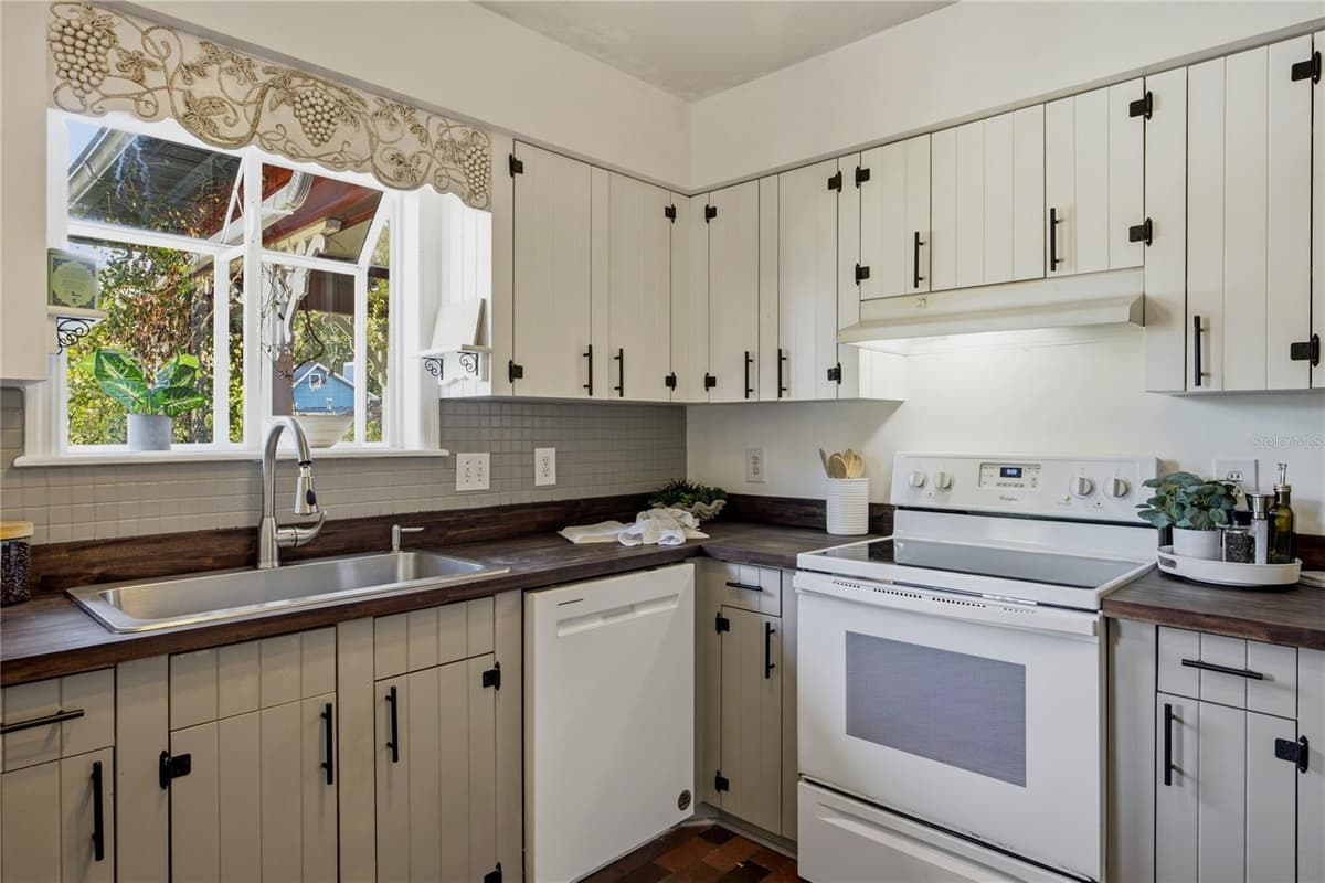 10709 31ST PLACE — photo 24 of 65
