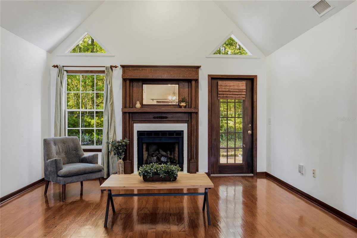10709 31ST PLACE — photo 12 of 65