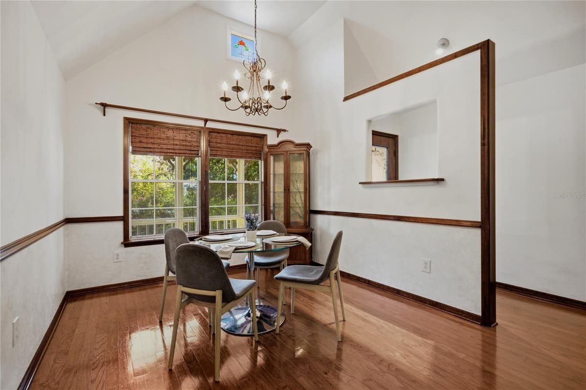 10709 31ST PLACE — photo 14 of 65