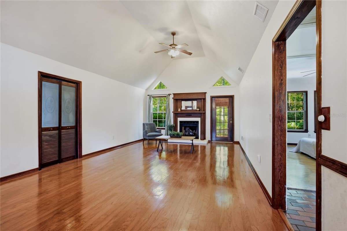 10709 31ST PLACE — photo 16 of 65