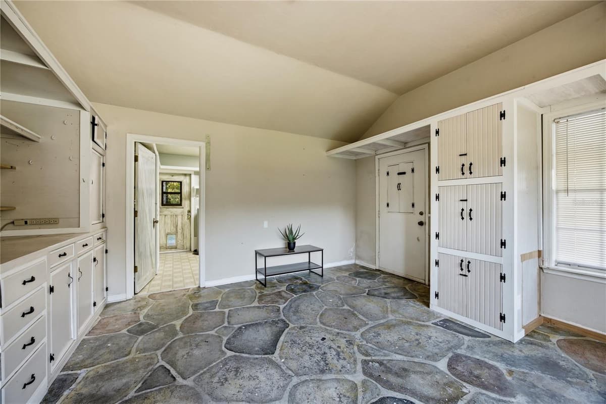 10709 31ST PLACE — photo 35 of 65