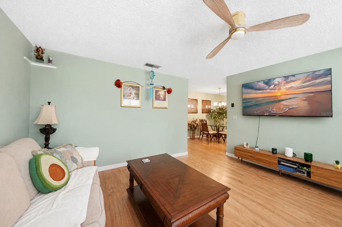 22375 EDGEWATER DRIVE — photo 6 of 24