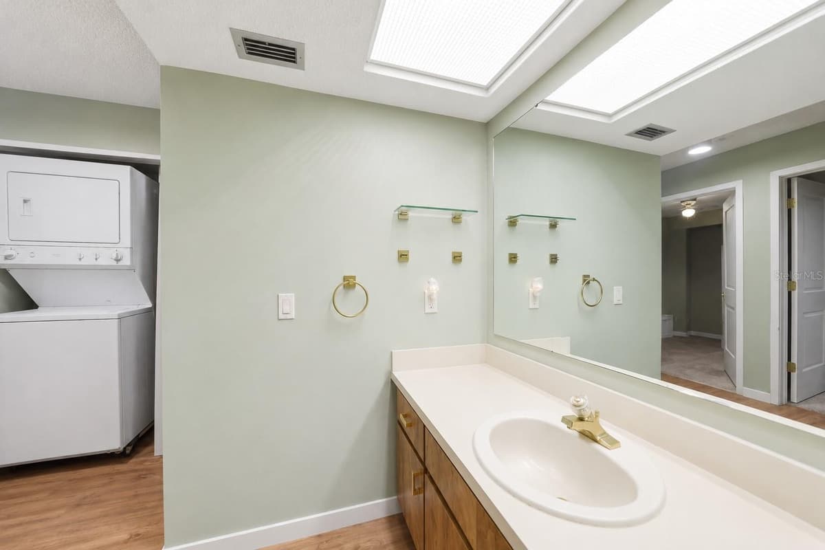 22375 EDGEWATER DRIVE — photo 13 of 24