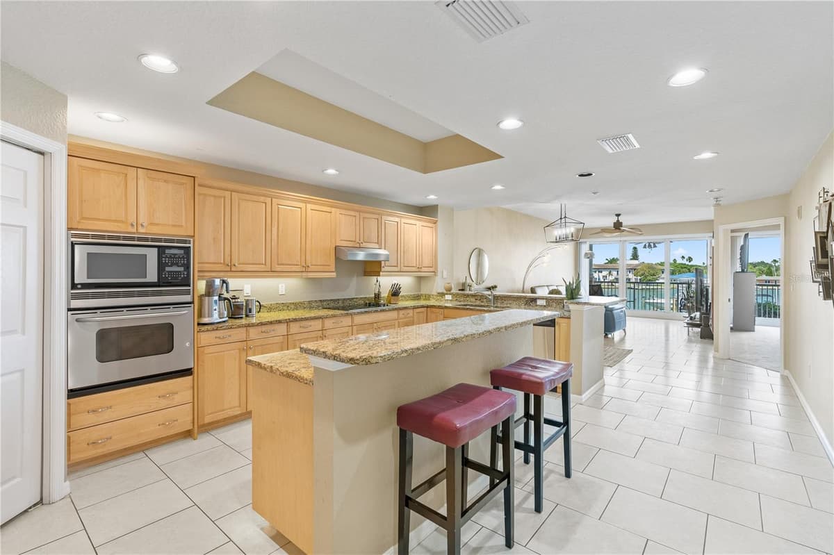 3805 GULF BOULEVARD — photo 31 of 41
