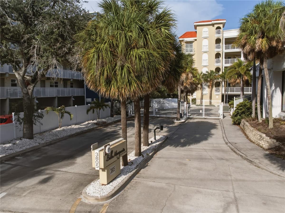 3805 GULF BOULEVARD — photo 35 of 41