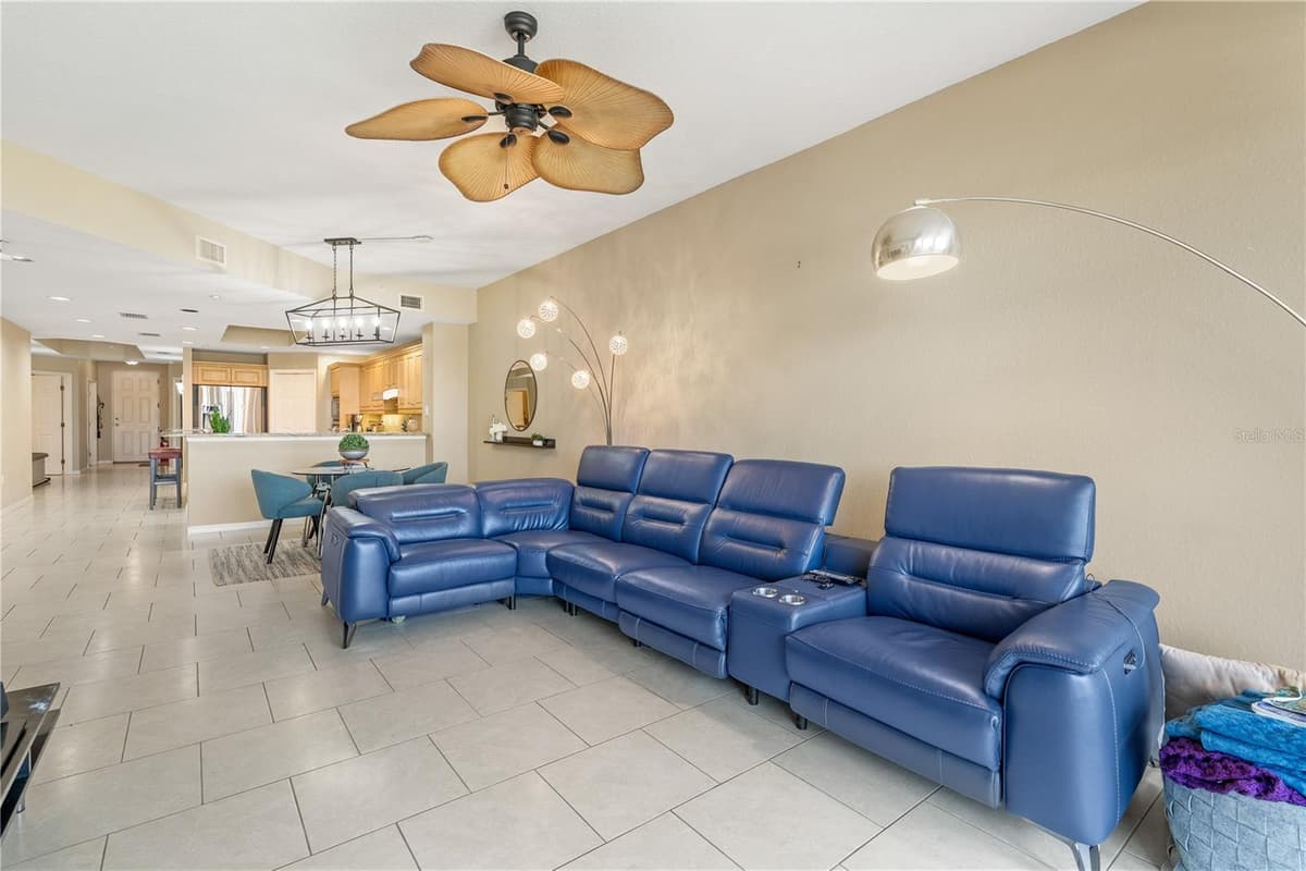 3805 GULF BOULEVARD — photo 9 of 41