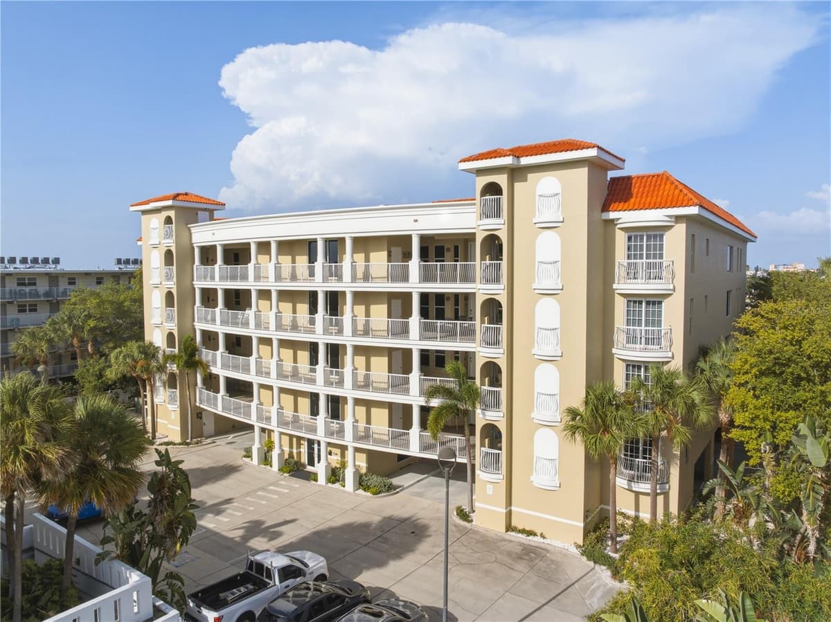 3805 GULF BOULEVARD — photo 3 of 41