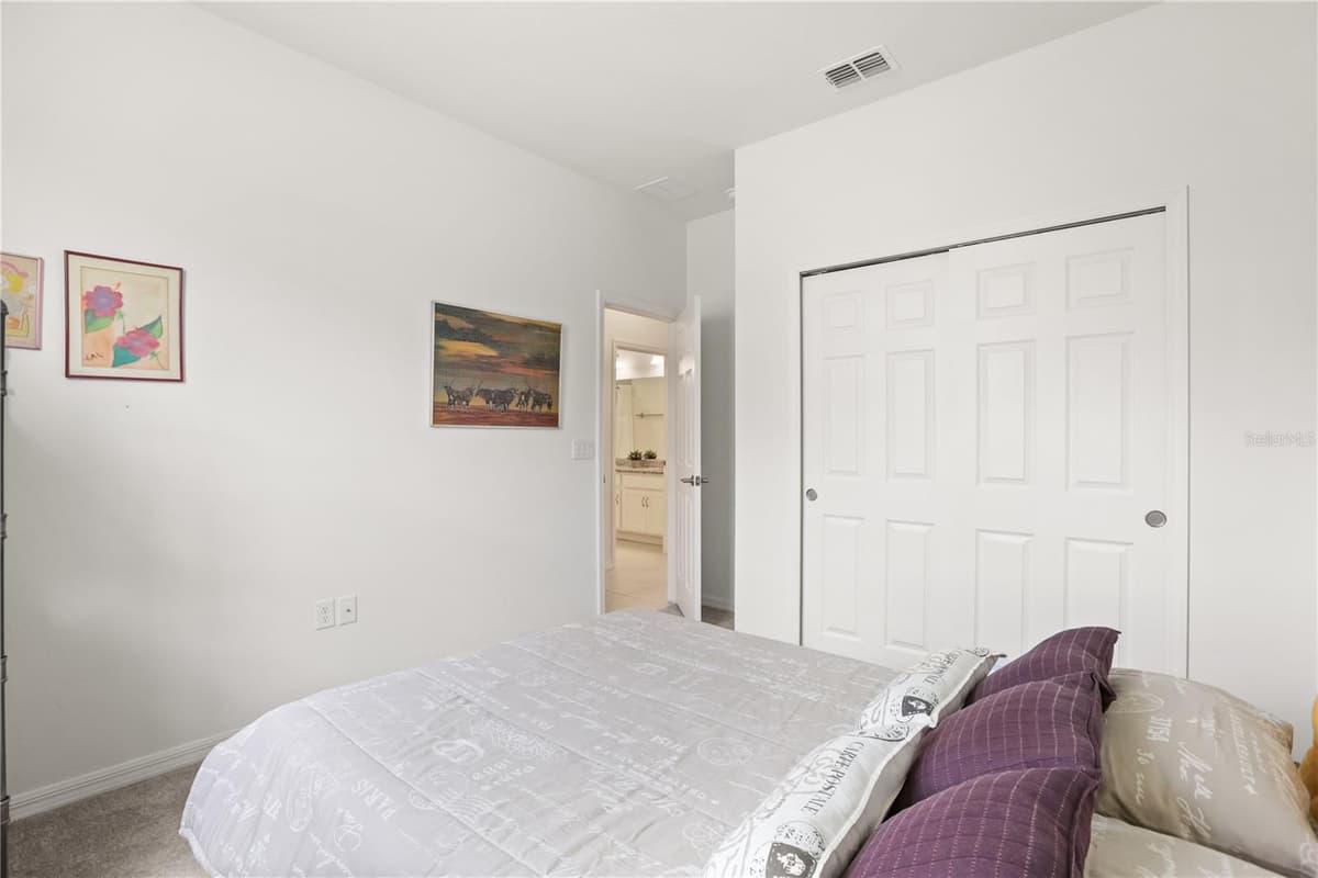 1580 BLUE LAGOON CIRCLE — photo 29 of 40