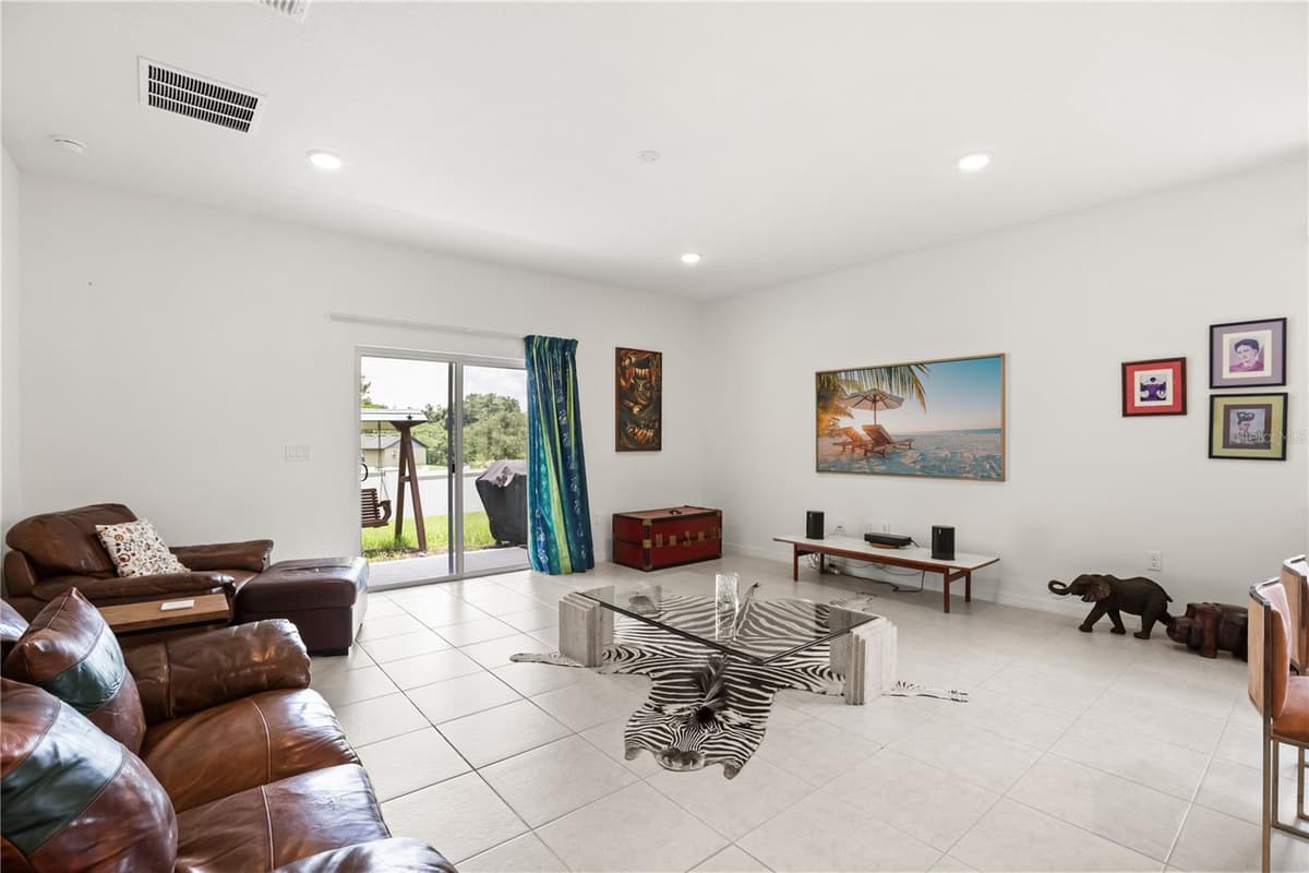 1580 BLUE LAGOON CIRCLE — photo 7 of 40