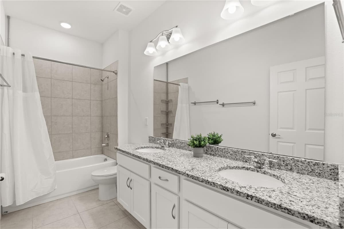 1580 BLUE LAGOON CIRCLE — photo 25 of 40