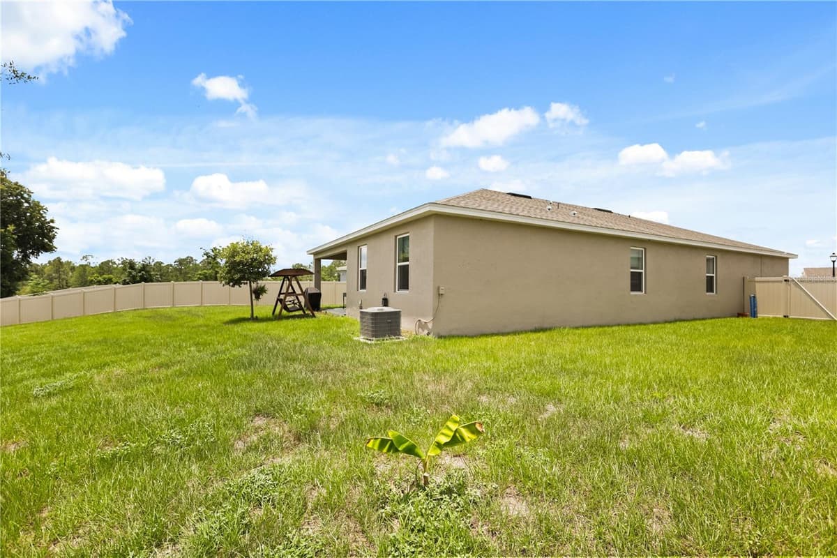 1580 BLUE LAGOON CIRCLE — photo 35 of 40