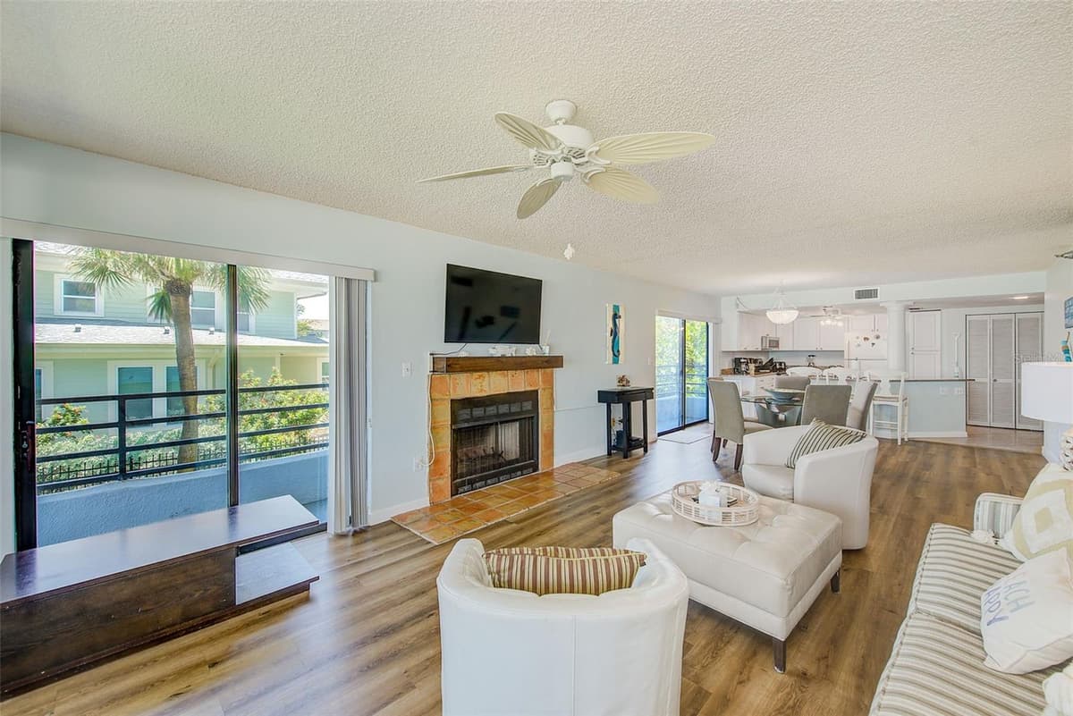 420 GULF BOULEVARD — photo 19 of 56