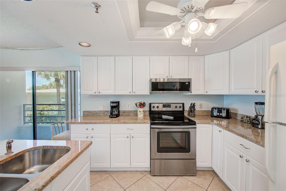 420 GULF BOULEVARD — photo 11 of 56