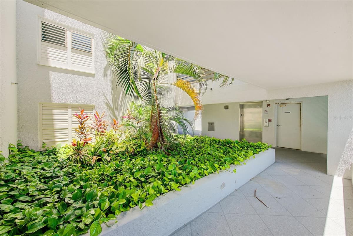 420 GULF BOULEVARD — photo 30 of 56