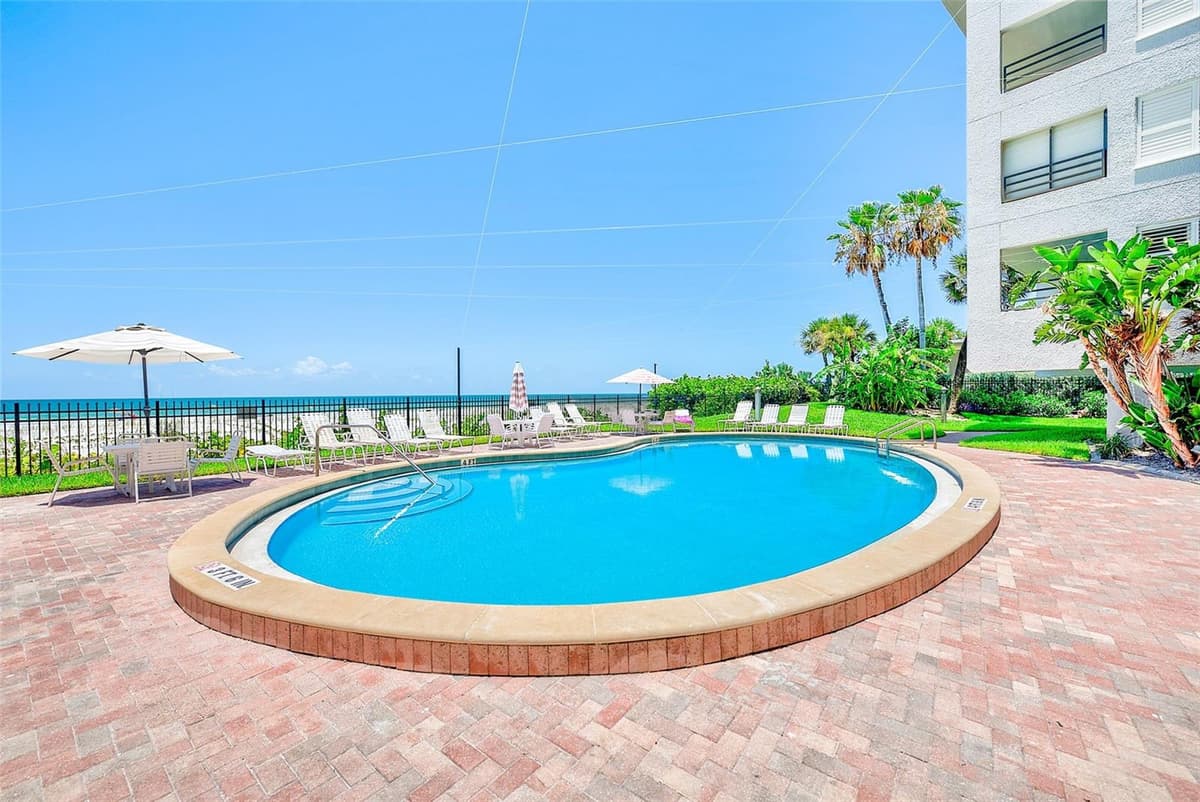 420 GULF BOULEVARD — photo 36 of 56