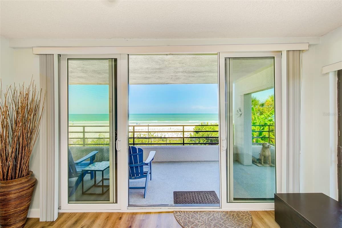 420 GULF BOULEVARD — photo 4 of 56