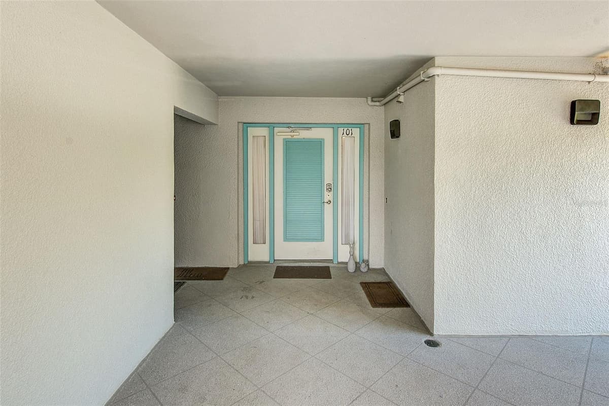 420 GULF BOULEVARD — photo 31 of 56