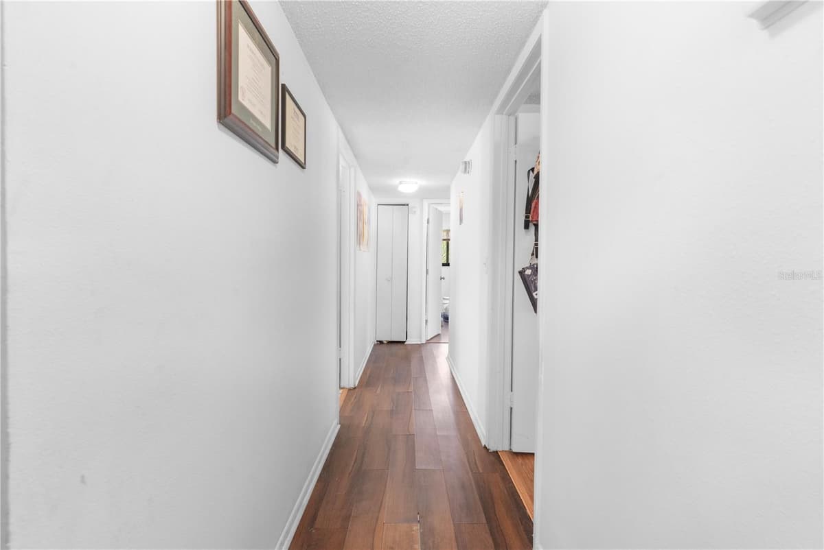 6018 LAKTREE LANE — photo 8 of 22