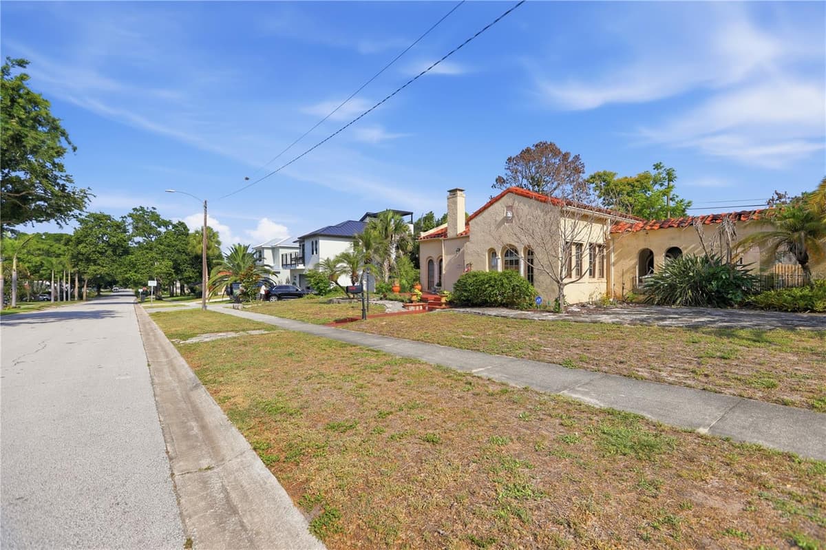 120 VALENCIA ROAD — photo 19 of 21