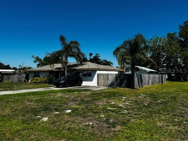 308 LINDEN DRIVE — photo 2 of 22
