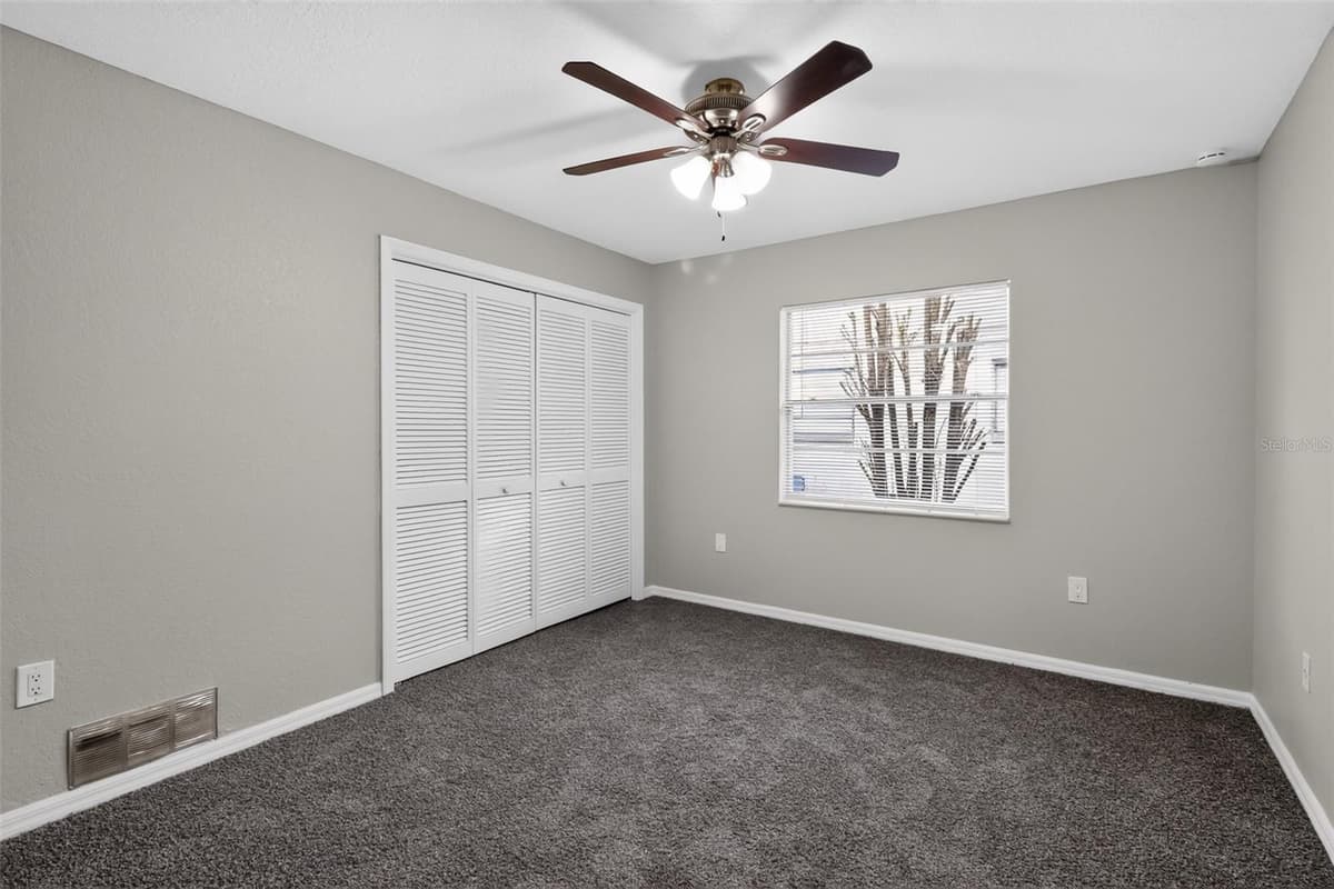 9504 VIA SEGOVIA — photo 15 of 22