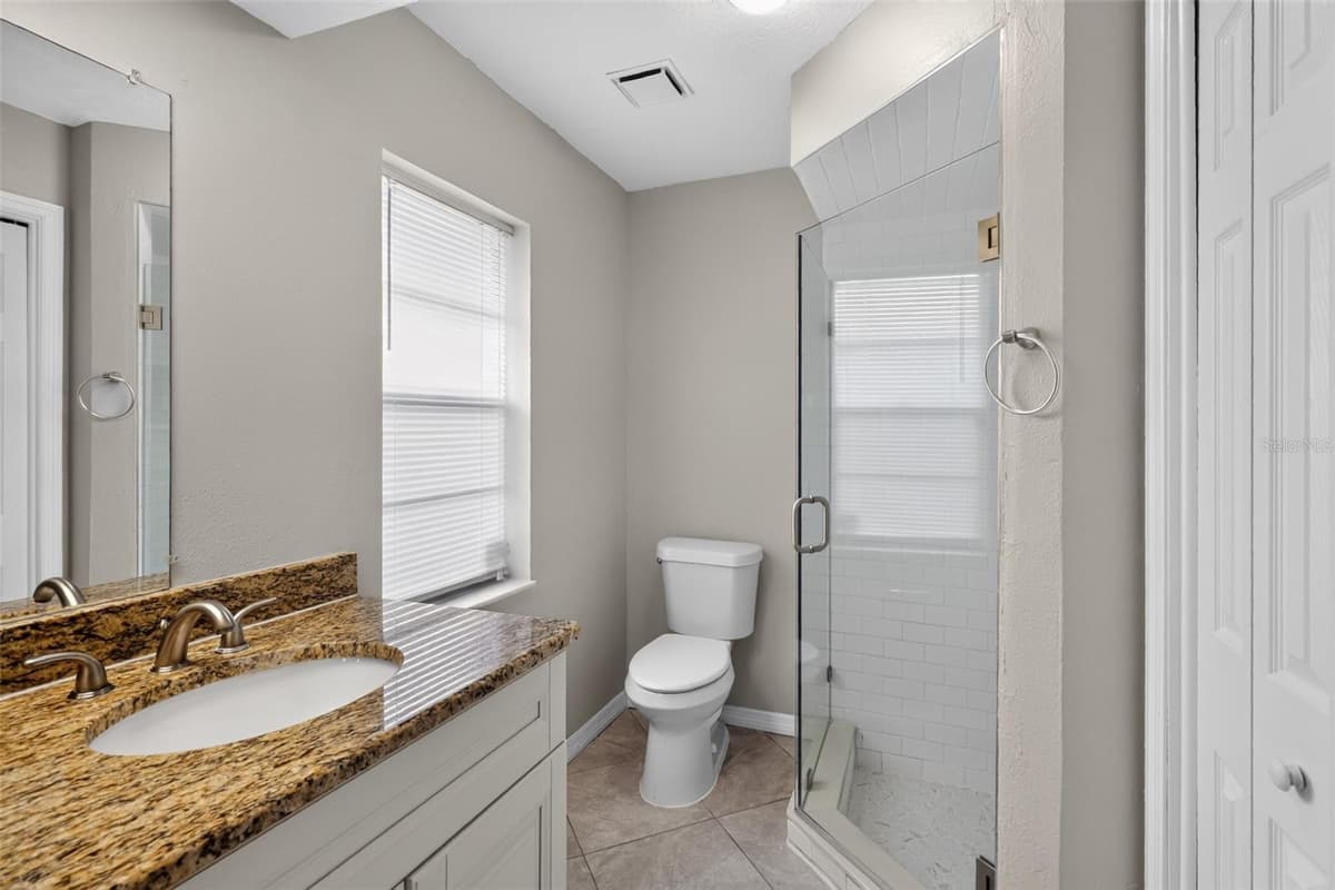 9504 VIA SEGOVIA — photo 17 of 22
