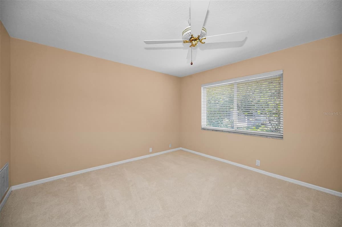 4995 CAMBERLEY LANE — photo 19 of 57