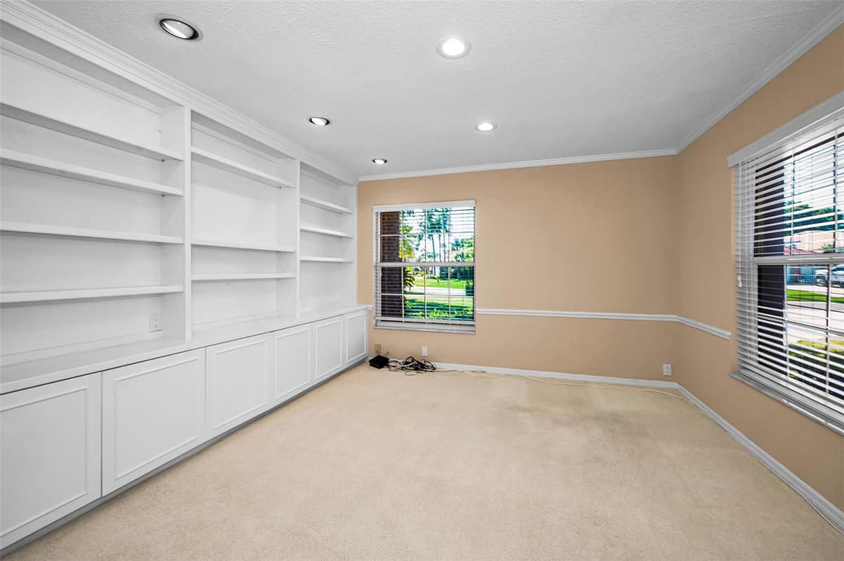 4995 CAMBERLEY LANE — photo 24 of 57