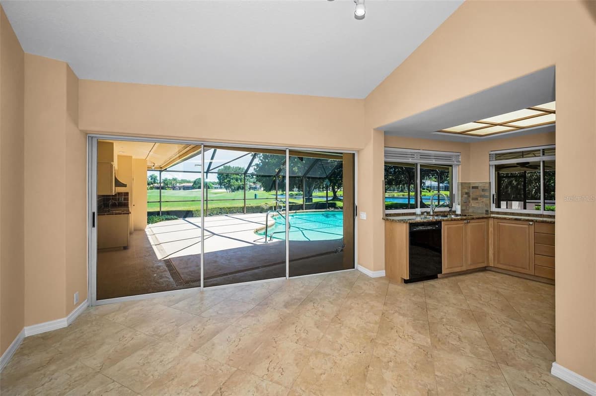 4995 CAMBERLEY LANE — photo 13 of 57