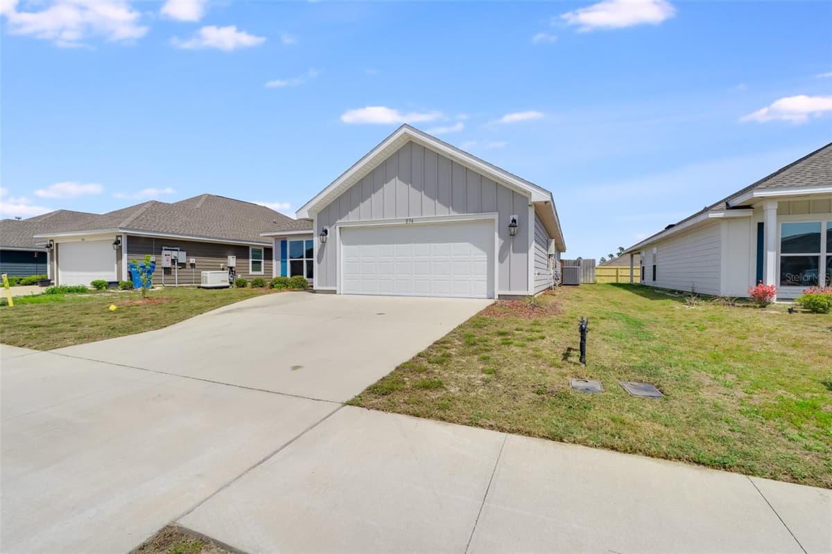 274 BAYOU BEND LANE — photo 3 of 37