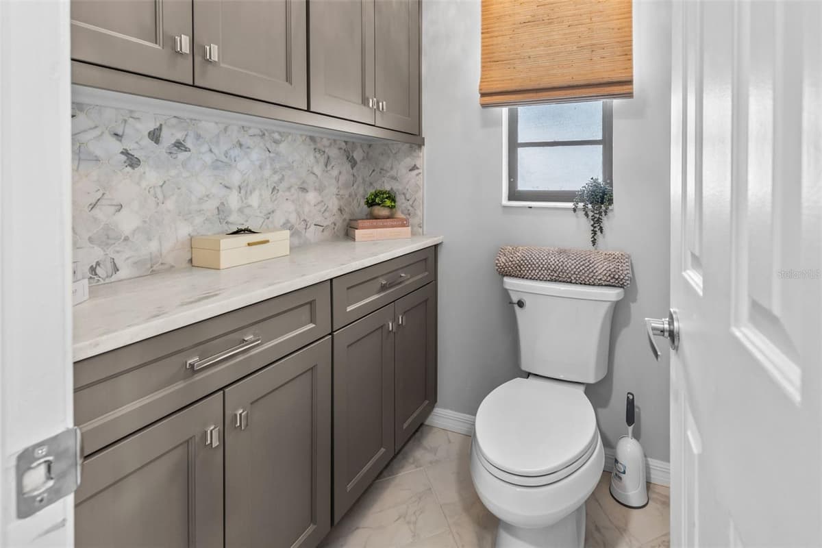 11310 DONNEYMOOR DRIVE — photo 37 of 84