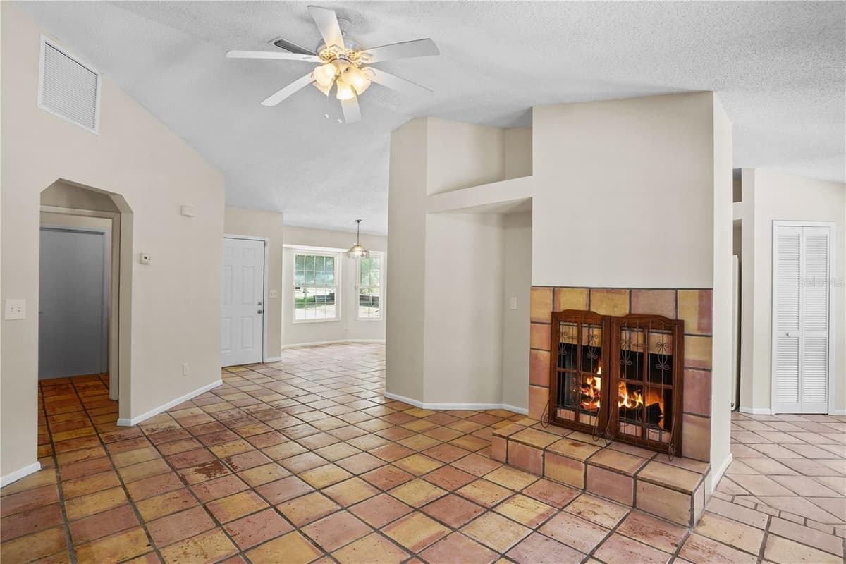515 CLOUDCROFT DRIVE — photo 13 of 46