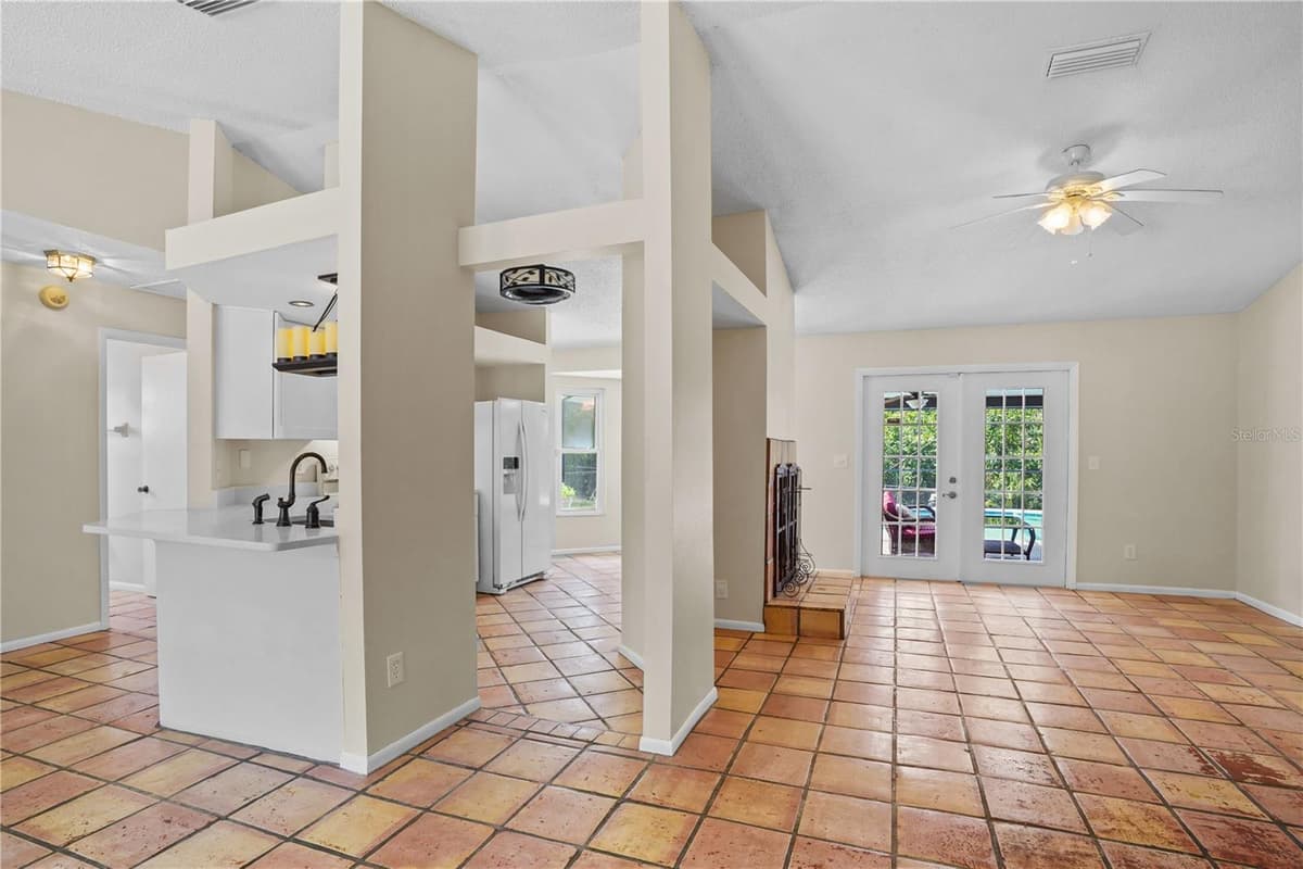 515 CLOUDCROFT DRIVE — photo 10 of 46