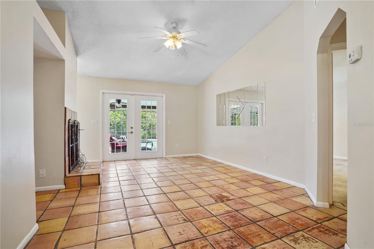 515 CLOUDCROFT DRIVE — photo 12 of 46