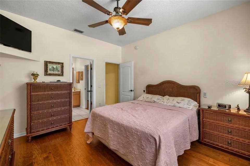 10264 SPRINGTREE LANE — photo 20 of 34