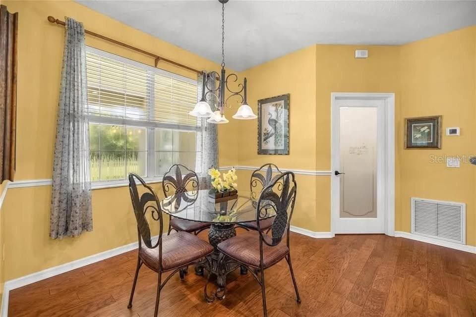 10264 SPRINGTREE LANE — photo 12 of 34