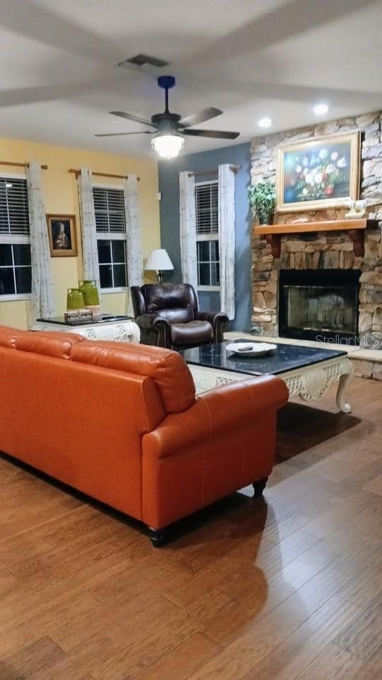 10264 SPRINGTREE LANE — photo 10 of 34