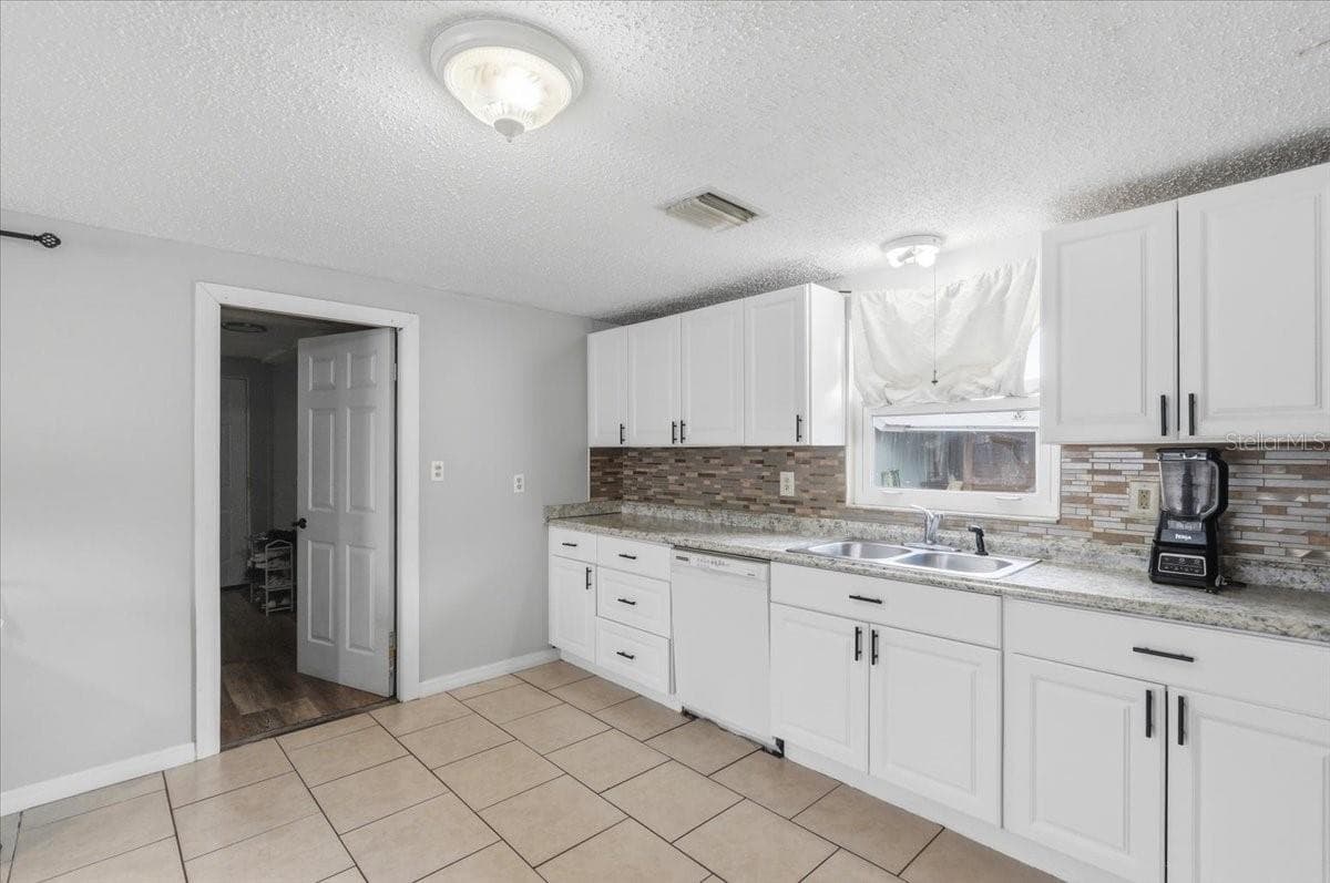 2991 VERONA ROAD — photo 15 of 37
