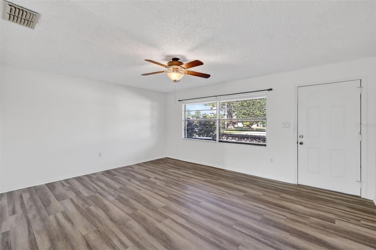 12520 ORANGEWOOD COURT — photo 3 of 23